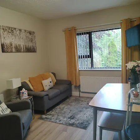 Parkhill House Self Catering * באלישנון